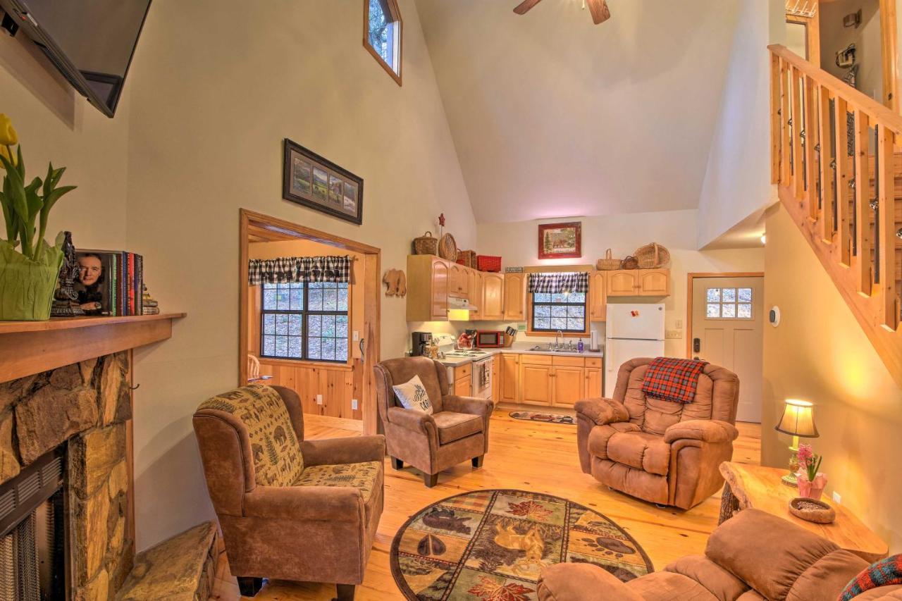 Modern Cabin With Deck In The Blue Ridge Mountains! Blairsville Eksteriør billede
